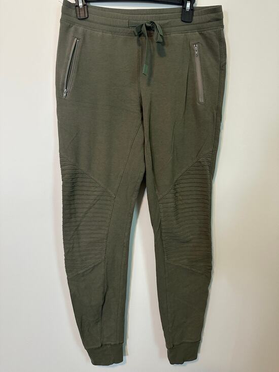 Alo Pants - Alo Yoga Urban Moto Joggers Olive Green Ribbed Knee Zip Pockets Athleisure